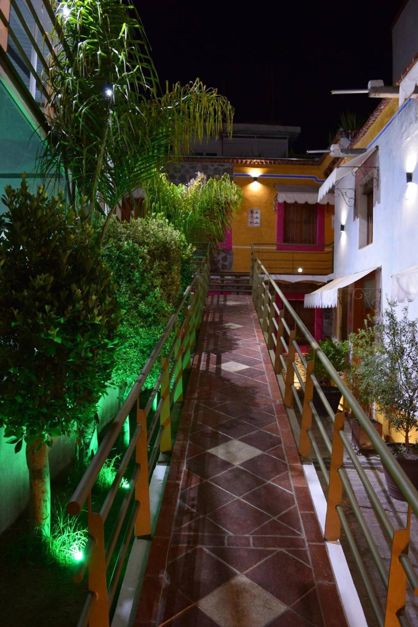 Hotel Malinalli Уамантла Экстерьер фото
